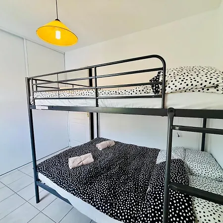 Appartement Le Cersois,proche Canal Du Midi Et De La Mer, Environnement Paisible Et Parking Prive